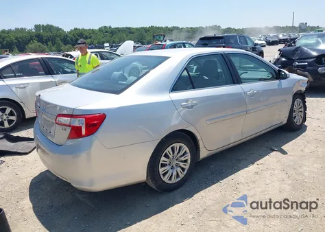 2013 Toyota Camry Le z USA, uszkodzony, nr VIN 4T4BF1FK5DR294503